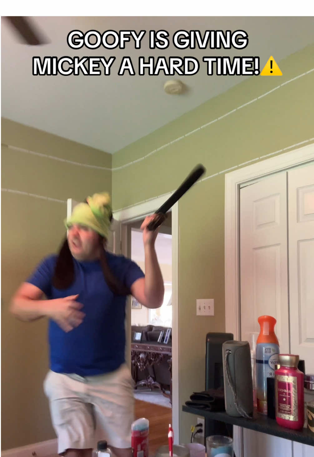 GOOFY ACTING LIKE A DAD TO MICKEY MOUSE! #fyp #tal_on #foryoupage #viral #mickeymouse #goofy #clubhouse 