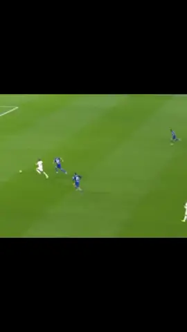 يحجو عل راشفورد لاعبهم بكل مباراة😂@برشلونة ❤️💙❤️💙 @ميسي الأفضل في التاريخ 10🐐 