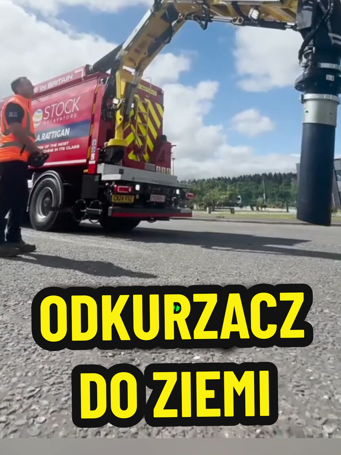 Odkurzacz do ziemi zapobiega uszkodzeniom i jest bezpieczny kiedy potrzeba precyzyjnej pracy #maszyna #koparka #maszynybudowlane 