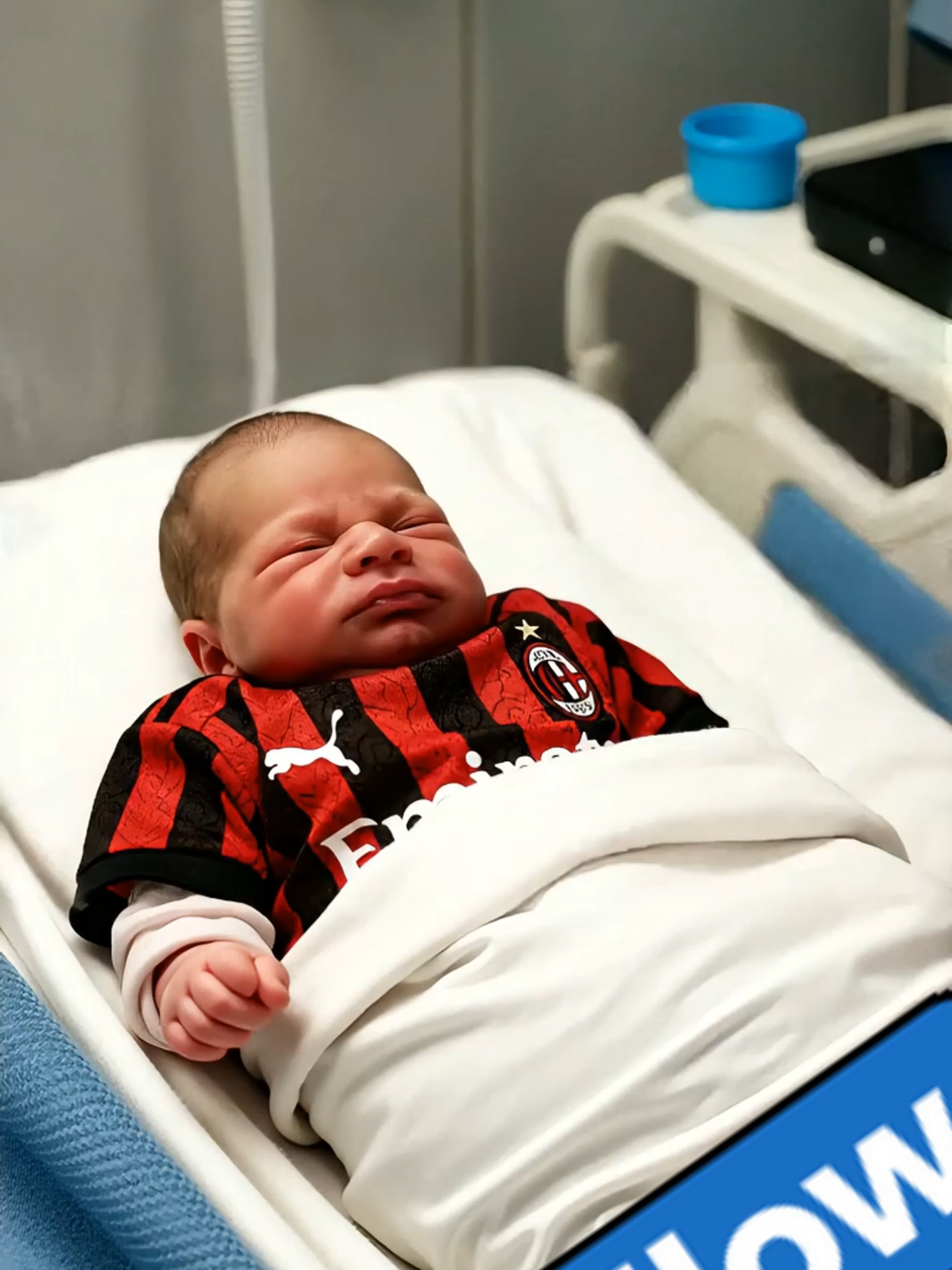 Follow for more! #foryou #fyp #foryoupage #acmilan #milan #football #baby #ai #serieA #sloppy #italy #italian