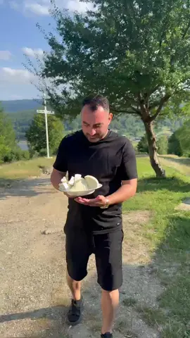 Romania e cea mai tare!❤️🇷🇴 #slanicmoldova #pescobar 