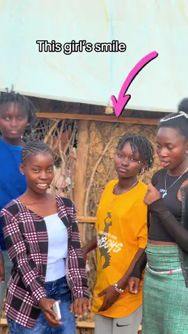 Here smile matches the energy  @AALIYAH JRKK  TV 🦋  #africanchild #uktiktok #unitedkingdom #southsudanesetiktokers🇸🇸🇸🇸🇸🇸 #fyp #fypviralシ #trending 