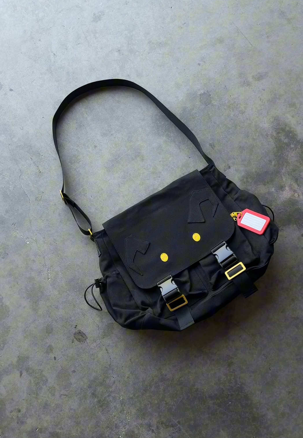 Heartless messenger bag releasing 8/30 2PM PST 💔 All premade with very limited quantities  Our very first bag which can fit laptops up to any size and fit all your daily needs and necessities with style. Supper excited to finally drop this piece!  Sign up for SMS on our website to get notified with 10 min early access to the drop and get $5 off discount code! #kingdomhearts #kingdomhearts2 #organization13 #organizationxiii #kh1 #kh2 #videogames #riku #sora #roxas #streetwear #fashion 