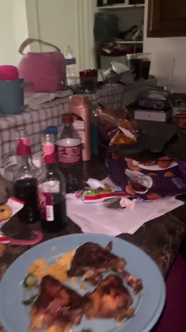 Picking up after a bbq/pool party 🎉🍗🫧 - Part 1