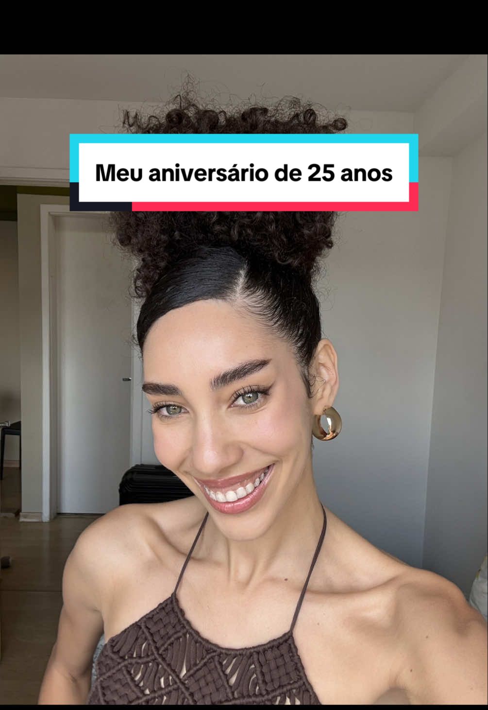 Hoje é o meu aniversário de 25 anos e minha muleira está finalmente fechada 🤝🏽