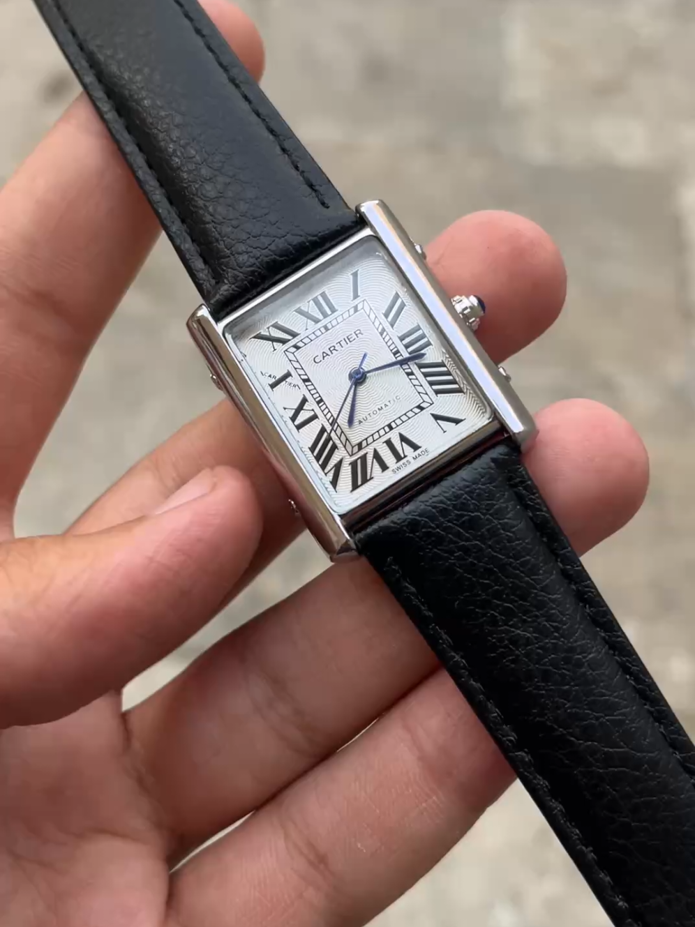 كارتير تانك بقفل مميز جدا وبافضل كوليتي وبسعر مفاجاه 😍❤️❤️❤️ #ساعات_رجاليه #watches #ساعات #ساعات_فخمه #wb 