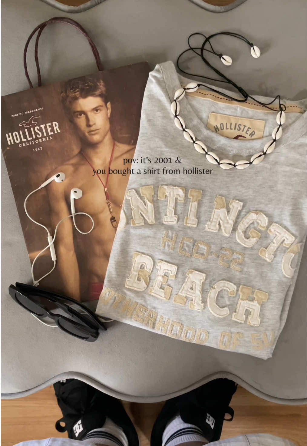 pov: it’s 2001 & you bought a shirt from hollister 🛍️🛒 @hollister #hollisterpartner #hollister #2000scollection #2000s #OOTD #outfitinspo #menstyle #mensfashion #caliboy #pinterestboy 