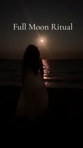 #fullmoon #moon #witch #witchtok #fyp 