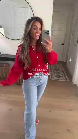 Obsessed with this elevated cardigan 😍 I love the relaxed fit on this! I’m 5’2” 157lb wearing size medium, size up if you want it looser #cardigan #sweater #fallwardrobeessentials #falltransitionoutfit #midsizefashion #casualtops #oversizedsweater #oversizedtop #falloutfits @Uaneo 