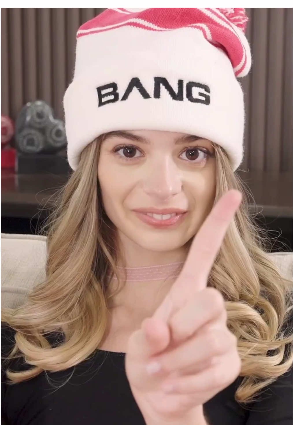 What is Molly Little’s favorite burger chain? 🤔 #mollylittle #fastfood #fiveguys #bangbehindthescenes 