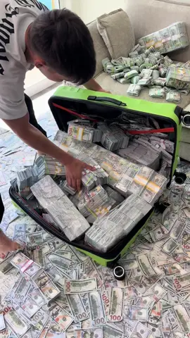 Need a bigger suitcase… or smaller bills 💸 😂 #suitcase #cash