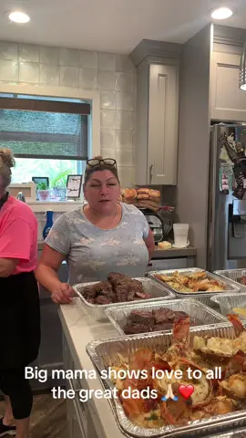 We have so much to catch up on 🙏🏻🙏🏻 blessed big mamas old school she loves cooking #fypシ #fathers #bigmama 