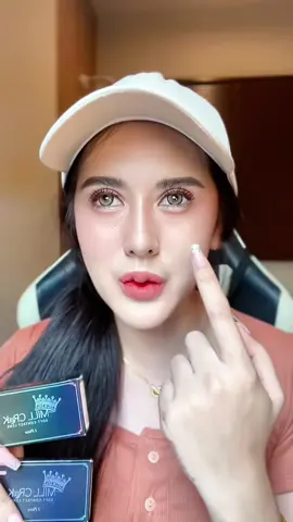 #คอนแทคเลนส์ 