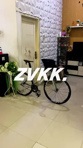 No capt. #fixedgearjakarta #fixedgearindonesia #fixieedit #fixedgearphilippines #CapCut 