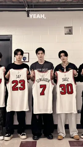 JASUKE GARIS KERASSS🤘🏻🔥 #jasuke #jay #sunghoon #jake #enhypen #fyp #fypage 