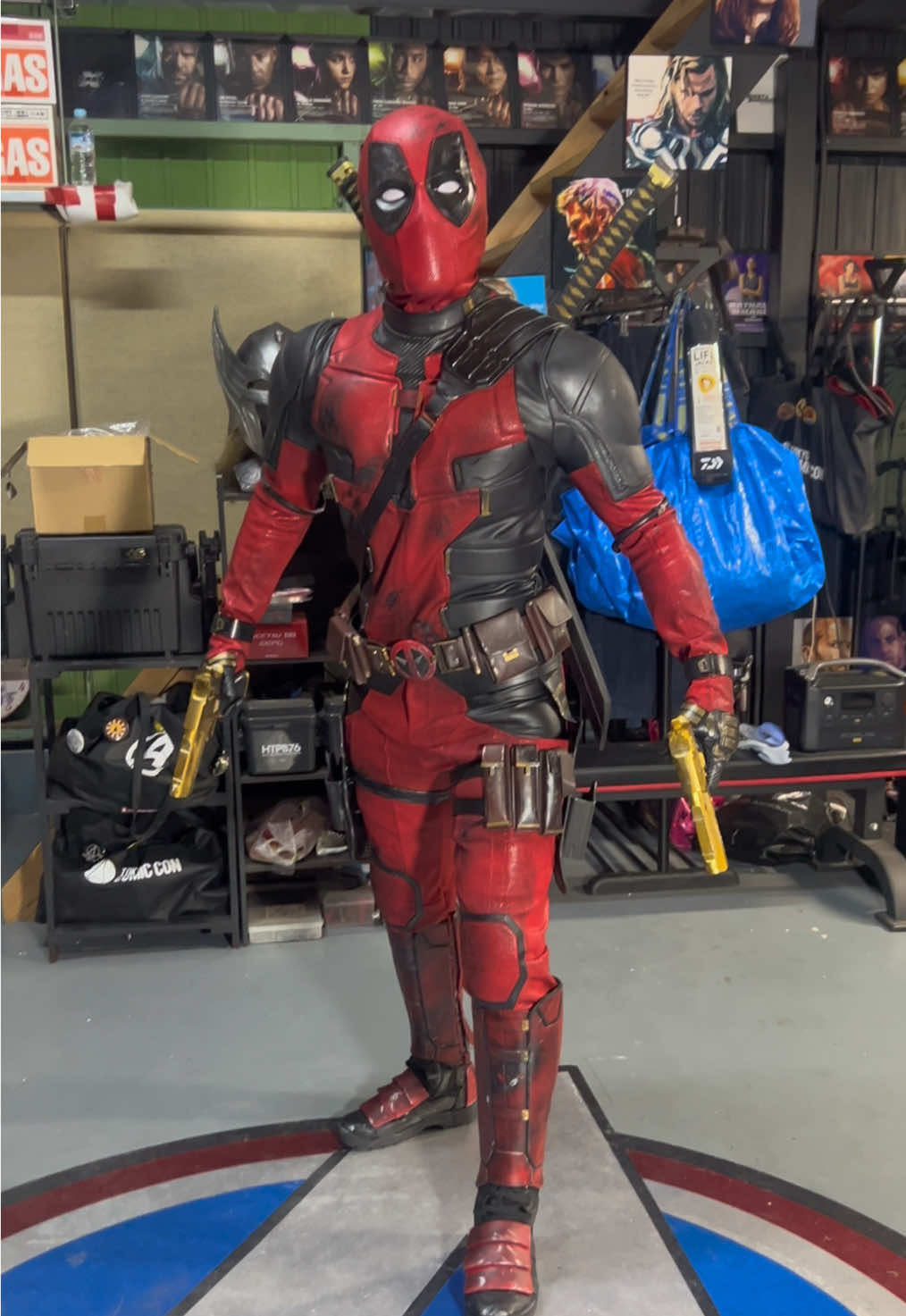 MARVELにはデッドプールが必要です #デッドプール #デッドプールコスプレ #アベンジャーズ #アベンジャーズコスプレ #MARVEL #アベンジャーズ #marvel好きな人と繋がりたい  #アベンジャーズ好きと繋がりたい  #ばずれ #おすすめ #ダンス  #おすすめ