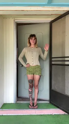 welcome to my new series 💪🏼 renovating a 1970 mobile home!!!