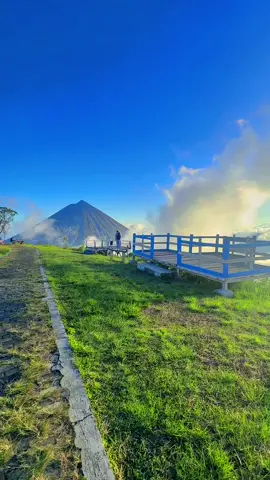 #bukittinggivlog #nttpride🏝🔥fypシviral #sunsetvibes #wolobobo_bajawa_ntt 