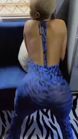 cra-cra hé cra-cra 🤣🤣 bonne danseuse 🤣🤣🤣
