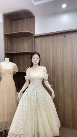 Lại là em hot hit này #vaythietke #vayditiec #xuhuong #xuhuong #vaycodau #fyp #viral 