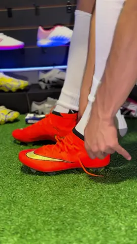 CHUTEIRA NIKE SUPERFLY 4 CAMPO 🧡 OUTLETXTRA ( LOJA DOS CRAQUES ) 📲 +55 (33) 99819-7720 ( TIRE SUAS DÚVIDAS) 🔎CÓDIGO DE RASTREIO EM ATÉ 48 horas  📦 FRETE GRÁTIS PARA TODO BRASIL 🇧🇷 🚨GARANTA SUA CHUTEIRA NO LINK DA BIO  . . #outletxtra #chuteiras #campo #outletxtraesportivo 