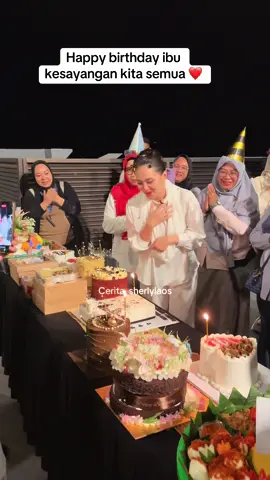 Semoga segala doa dan harapan ibu akan tercapai ❤️ dan semoga sellau menjadi pemimpin kesayangan kami ❤️ @Sherly Tjoanda 