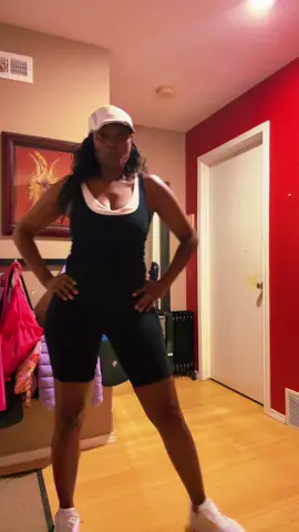 #mrsQ #over40 #momof3  😅#tiktokfun #dancingmom #music #Love #smiley #q 
