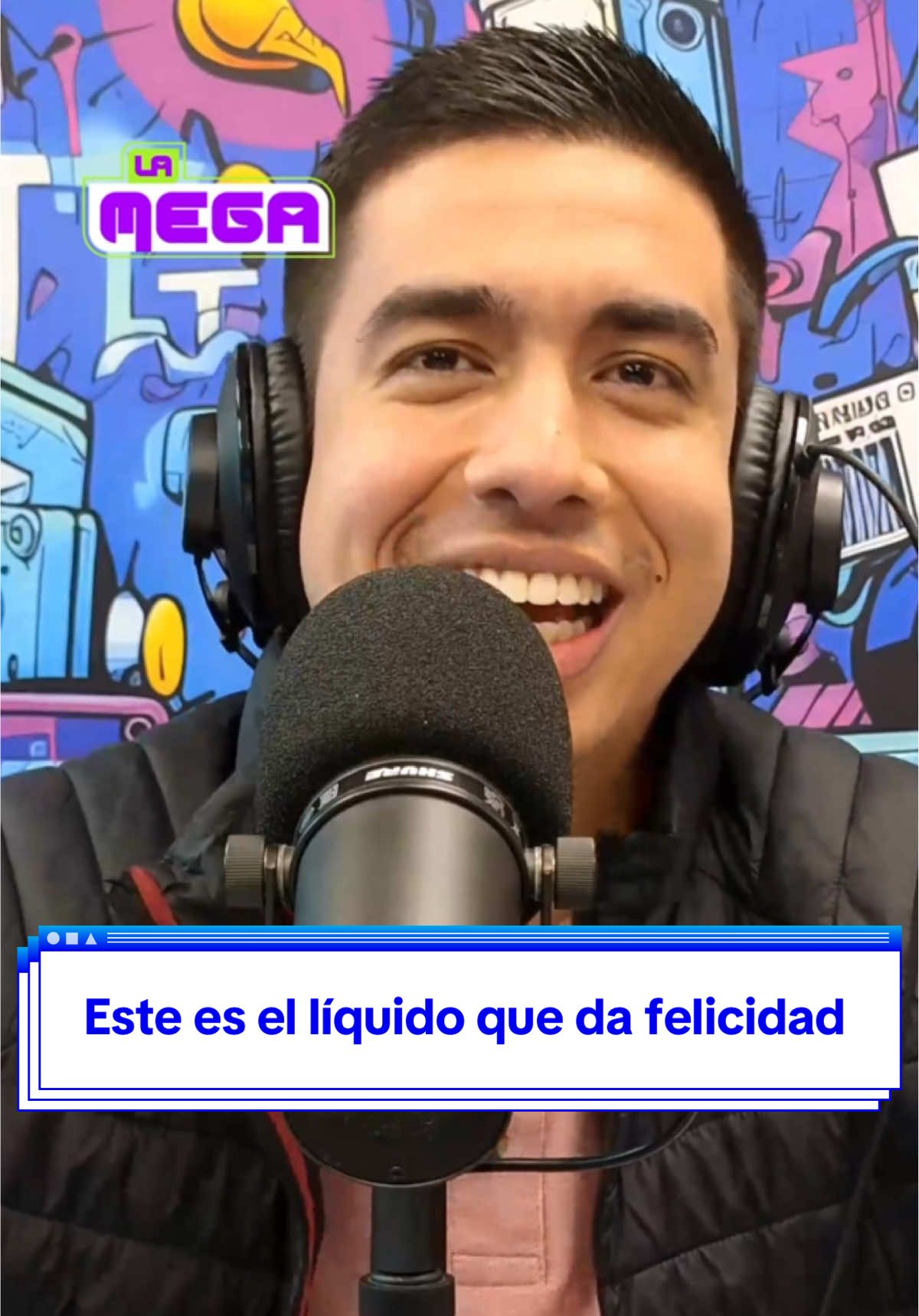 El líquido de la felicidad ¿Lo tomarías? 🫣 #lamega #elmañanero 