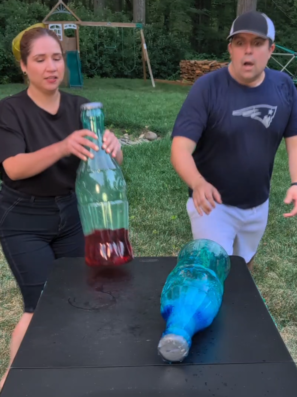 ¡Reto de las Botellas Gigantes! ❌⭕ #juegosenfamilia #familialatina #california 