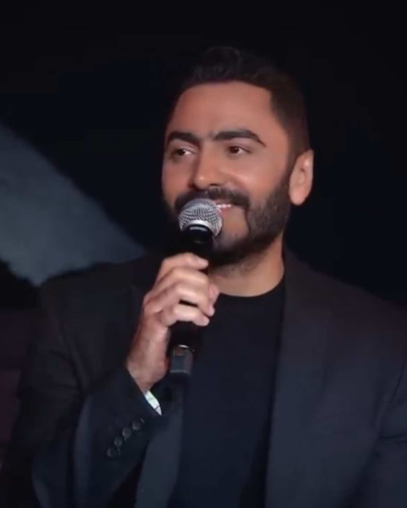 من أكتر الأغاني اللي بحبها للعملاق الراحل عبد الحليم حافظ… (بحلم بيك) live من حفل الأهرامات السابق مع الإعلامية الجميلة شيرين حمدي