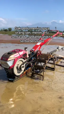 Spil kata katanya dong puh!#cinematic #petanimuda #teraktorsawah #Quetes#katakatapetani 