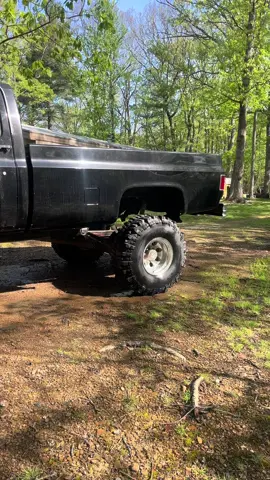 #gm #gmc #chevy #1984 #1984chevy #1984chevysquarebody #squarebody #squarebodychevy #chevysquarebody #squarebodynation #squarebodyaddicts #squarebodylife #squarebodytiktok #squarebodytrucks #squarebodygirl #liftedtrucks #lifted #fyp #fypシ #fypシ゚viral 