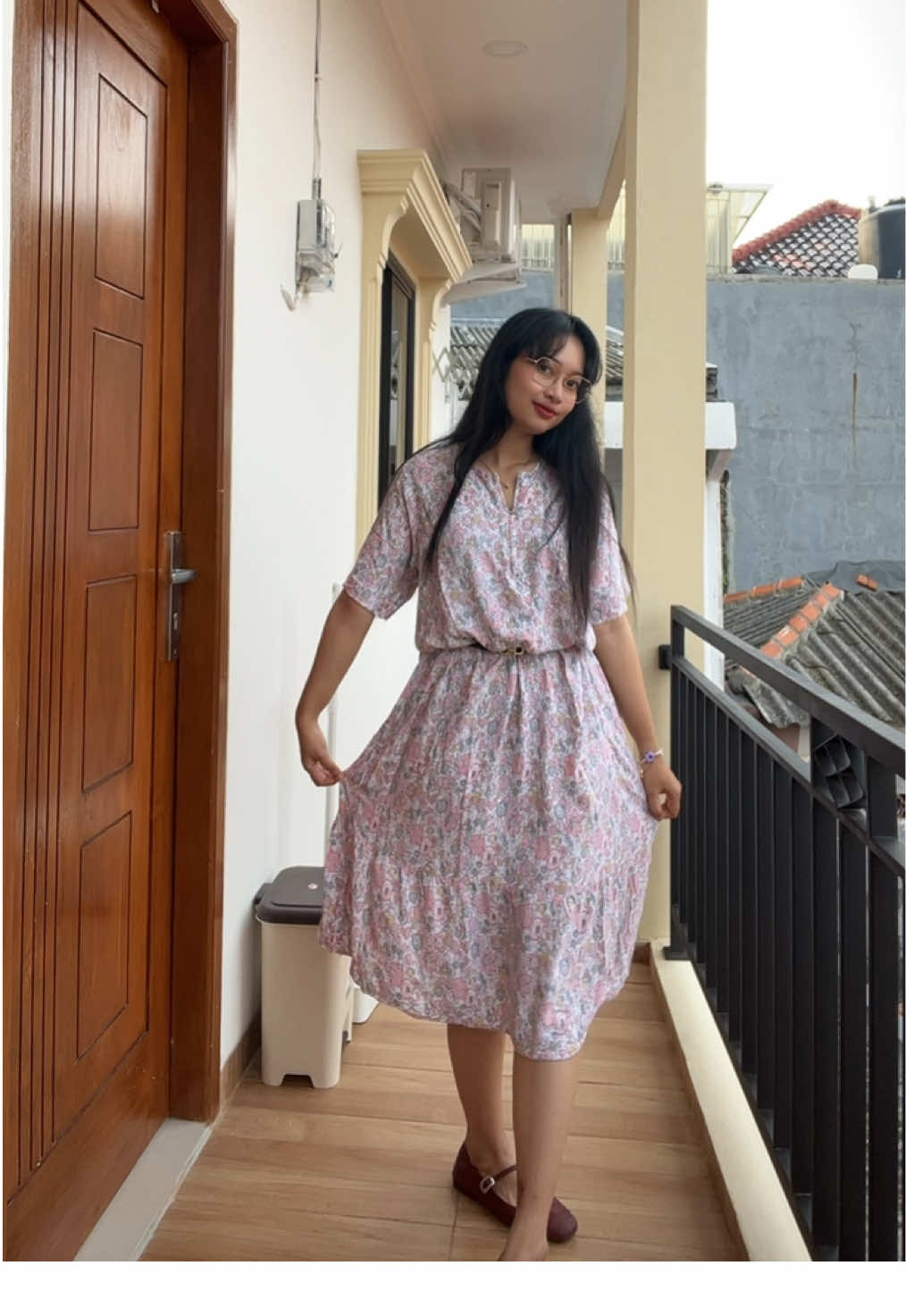 I love my outfit, looks like a fairy 🧚‍♀️✨💜 #outfitideas #fairy #lovelyday 