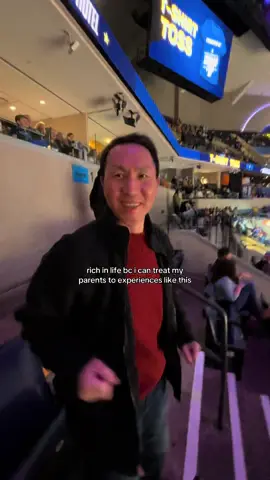 when you’re finally at that age where you can start giving back🫶 (his grizzlies absolutely stomped my warriors that game smh)