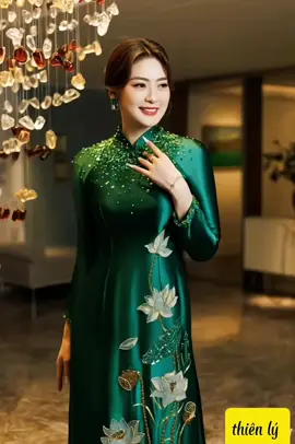 #aodaitheuchikoma #xuhuong #aodaitruyenthong #aodaitheu #aodaithietkethienly #aodaicuoihoi #aodaicuoihoi #aodaitrungnien #aosdaibasui #aodaicachtan #aodaitet 