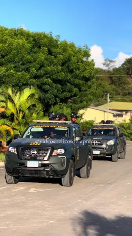 🫡🚔🪖de arriba pa bajo patrullando #paratii #militar 