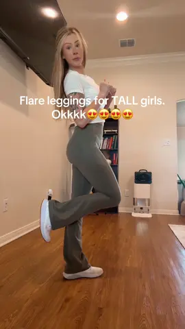 Woooo😮‍💨🍑😍✨ @Halara_official #halara #halaraleggings #halaratiktokshop  #TummyControlLeggings #bootcut #flareleggings