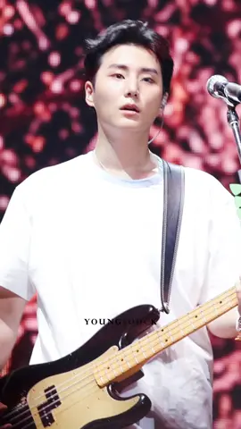 suka banget menyakiti diri sendiri 💔 #youngk #day6 #영케이 #데이식스 @DAY6 