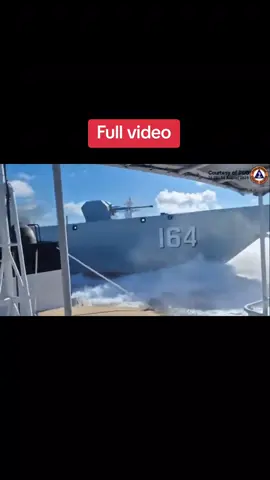 Chinese ship collide while pursuing philippines vessel full video #chinavsphilippines #philippines #china #navy #fyp 