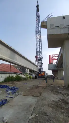 bersama operator handal  @maswel84 #solo  #crane  #girder  #fy 