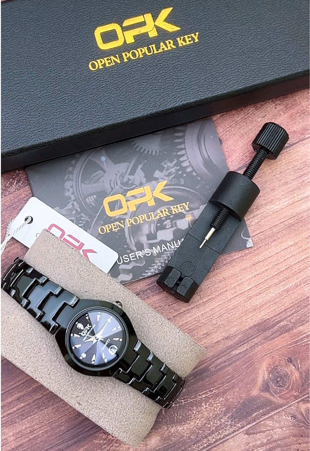 Black watch = all day, every style #fyp #foryou #jamtanganmurah #JamTanganUnik #opkwatch 