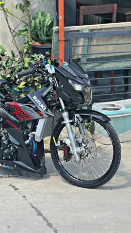 Anh bạn đẹp trai 🙈 #raider150fi #raiderfi150streetbikeconcept🇹🇭🔥 