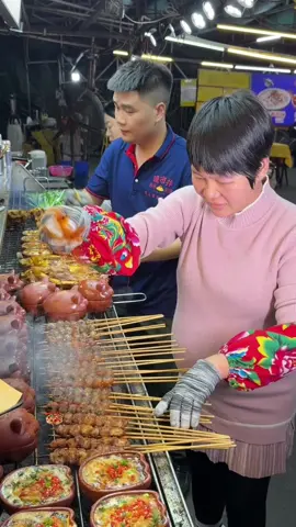 Mấy chục con mắt nhìn nhau🤣🤣 có ai đã thử món mắt nhìn nhau này chưa? #monanngon #nướng #amthuctrungquoc #amthuctrunghoa #amthuctrungquoc2025 