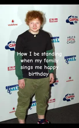 Standing so awkward #awkward #edsheeran #edsheeranstand #standing #standingawkward 