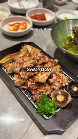 flower pork belly from korea to jakarta!  📍 Samyuga #foodstagram #jktfoodies #kulinerjakarta #chanchantries #kulinerajaaa #placetogojkt #flowerporkbelly #samgyeopsal #samyuga #samyugajakarta