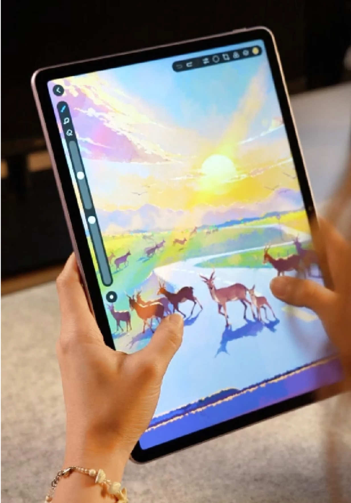 Your new everyday essential just dropped — HUAWEI MatePad 11.5 PaperMatte Edition 2025. Whether you're taking notes, creating content, or binge-watching your faves — this tablet’s got you covered. Lightweight, powerful, and easy on the eyes 👀  #HUAWEIMY #HUAWEIMatePad #PCLevelProductivity #MateYourWay #FYP