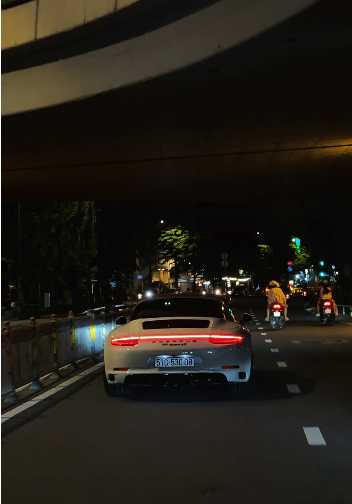 Có bao nhiêu siêu phẩm trong clip?