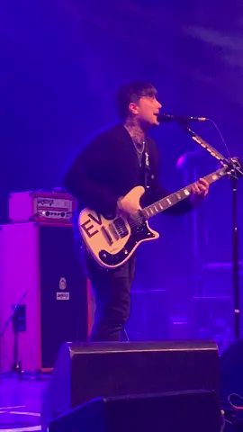 if u saw it before no u didnt 🥸 frank iero opening for taking back sunday, marquee theatre az april 5, 2019 #mcr #foryou #mychemicalromance #frankiero #frankieroandthefutureviolets 