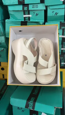 xinh toá 💕#xyzbca ##hot #sandalnu #giày #linglystore 