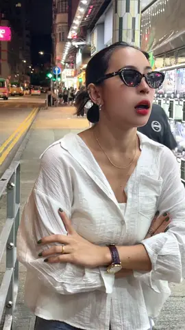 Hidup nya bawa santai aja jangan aneh2 😆😆😆😆😆